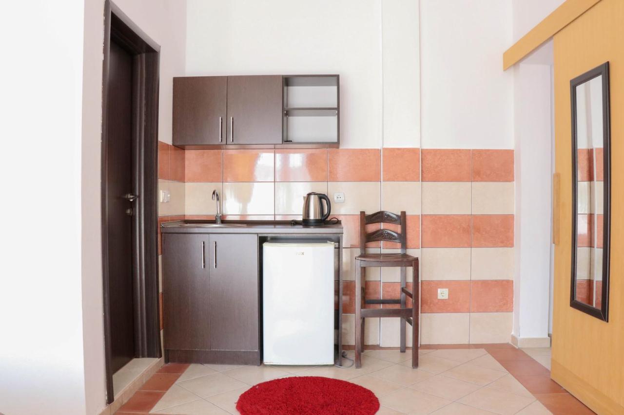 B&B Lovac Hasa 2 Ulcinj Exterior photo